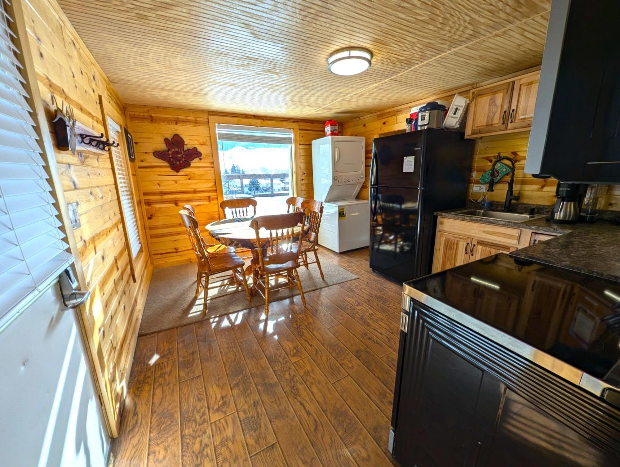 Yellowstone Treasure Guesthouses On The River Gardiner Exterior foto